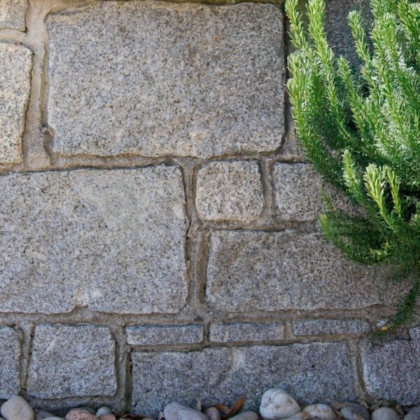 Granite Walling Helford Silver-Grey 100mm