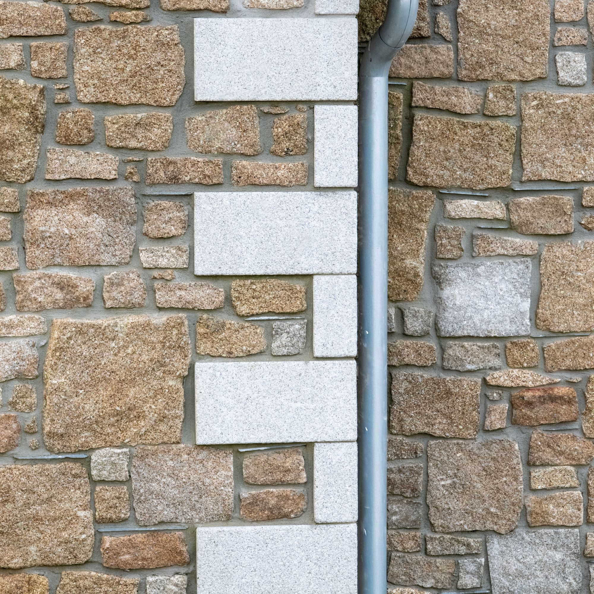 Quoins